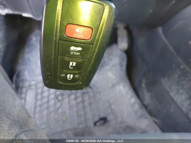 12600135 :رقم المزاد ، 5YFB4MBE3MP081620 vin ، 2021 Toyota Corolla Se مزاد بيع