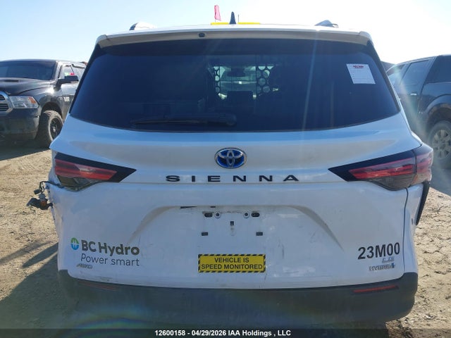 5TDGSKFC9NS055315 Toyota Sienna Le 8-passenger