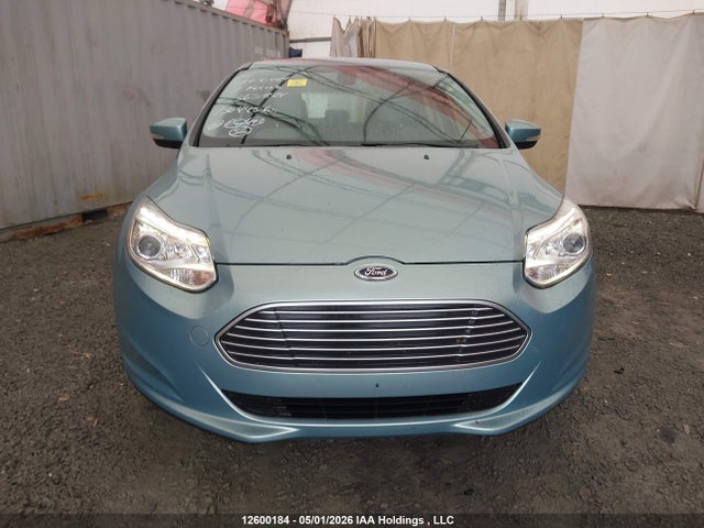 12600184 :رقم المزاد ، 1FAHP3R48CL363824 vin ، 2012 Ford Focus Electric مزاد بيع