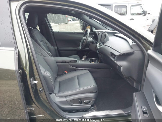 2025 Lexus Ux 300h მანქანა იყიდება აუქციონზე, vin: JTHUCJDH8S2009162, აუქციონის ნომერი: 12600197