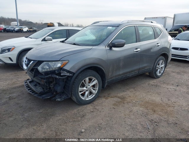 12589562 :رقم المزاد ، 5N1AT2MT5FC886119 vin ، 2015 Nissan Rogue S/sv مزاد بيع