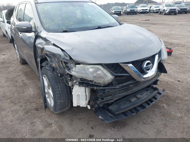 12589562 :رقم المزاد ، 5N1AT2MT5FC886119 vin ، 2015 Nissan Rogue S/sv مزاد بيع