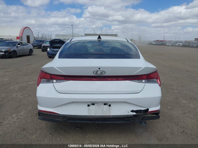 KMHLN4AJ9NU015458 Hyundai Elantra Limited
