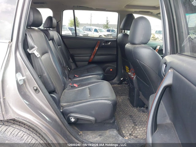 12600240 :رقم المزاد ، JTEDC3EH3D2011170 vin ، 2013 Toyota Highlander Hybrid Limited مزاد بيع