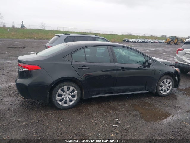 5YFBPMBE6NP338309 Toyota COROLLA LE