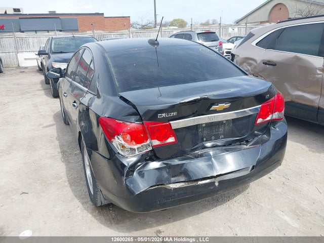 1G1PC5SBXF7119104 Chevrolet Cruze 1lt