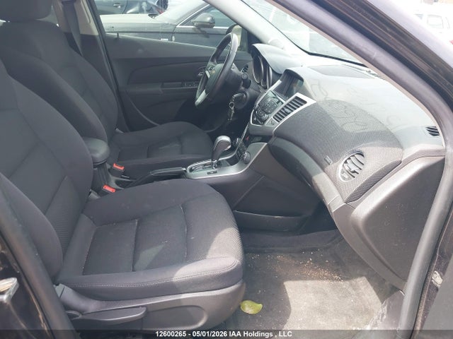 1G1PC5SBXF7119104 Chevrolet Cruze 1lt