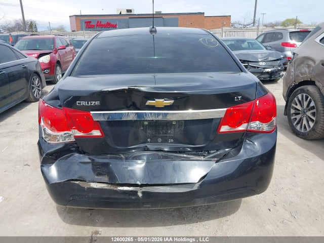 1G1PC5SBXF7119104 Chevrolet Cruze 1lt