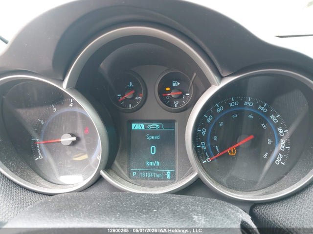 1G1PC5SBXF7119104 Chevrolet Cruze 1lt