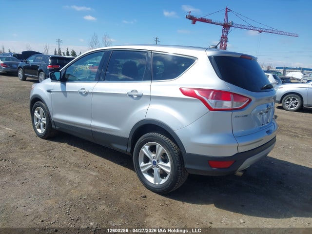 12600286 :رقم المزاد ، 1FMCU9GX7FUC83874 vin ، 2015 Ford Escape Se مزاد بيع