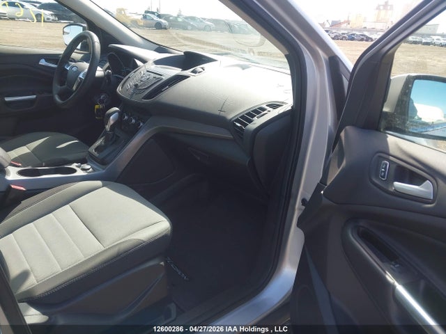 12600286 :رقم المزاد ، 1FMCU9GX7FUC83874 vin ، 2015 Ford Escape Se مزاد بيع