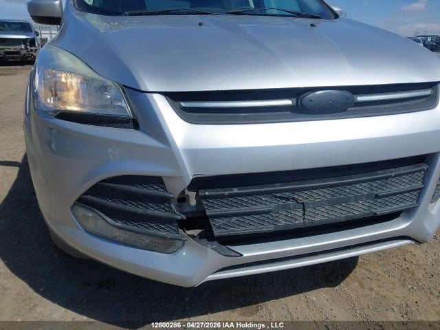 12600286 :رقم المزاد ، 1FMCU9GX7FUC83874 vin ، 2015 Ford Escape Se مزاد بيع