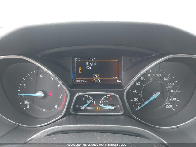 1FADP3K27JL318099 Ford FOCUS SE