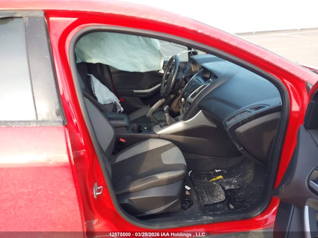 1FADP3K20EL113634 Ford FOCUS SE