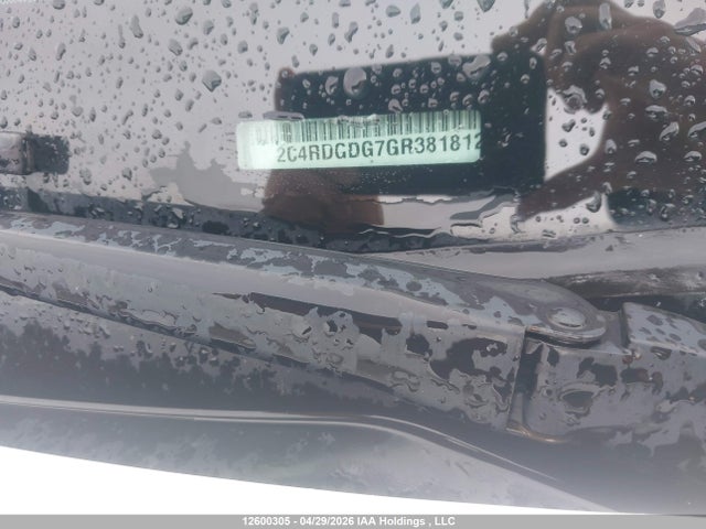 Продажа на аукционе авто 2016 Dodge Grand Caravan Crew, vin: 2C4RDGDG7GR381812, номер лота: 12600305