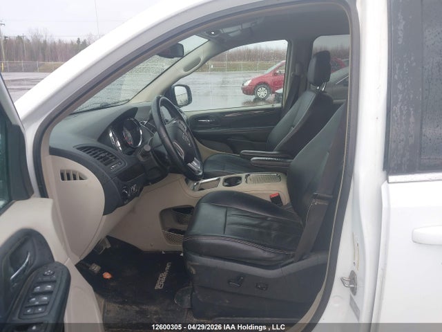 Продажа на аукционе авто 2016 Dodge Grand Caravan Crew, vin: 2C4RDGDG7GR381812, номер лота: 12600305