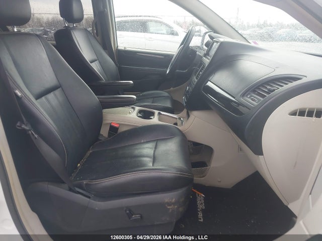 Продажа на аукционе авто 2016 Dodge Grand Caravan Crew, vin: 2C4RDGDG7GR381812, номер лота: 12600305