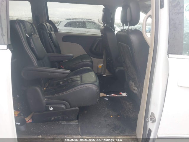 Продажа на аукционе авто 2016 Dodge Grand Caravan Crew, vin: 2C4RDGDG7GR381812, номер лота: 12600305