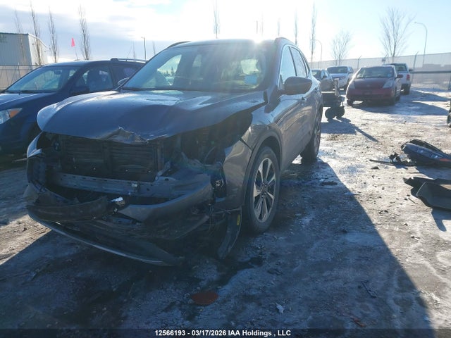 1FMCU9JZ3PUA89208 Ford Escape Platinum