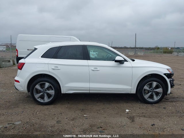 WA1AAAFY9R2063792 Audi Q5 Komfort 45