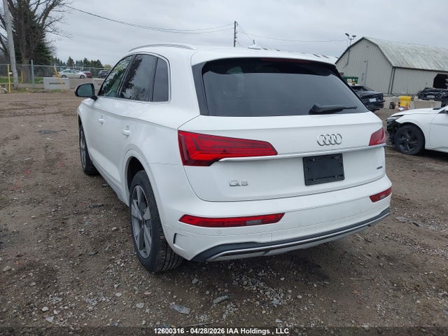 WA1AAAFY9R2063792 Audi Q5 Komfort 45