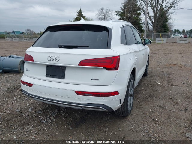 WA1AAAFY9R2063792 Audi Q5 Komfort 45