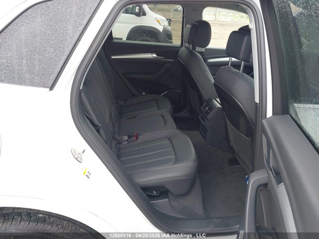 WA1AAAFY9R2063792 Audi Q5 Komfort 45