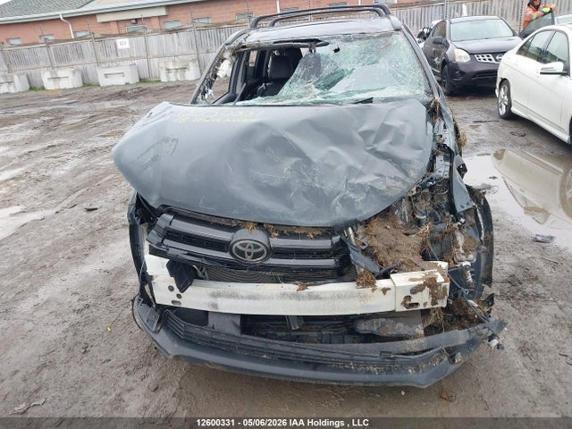 12600331 :رقم المزاد ، 5TDJZRFH4JS552918 vin ، 2018 Toyota Highlander مزاد بيع