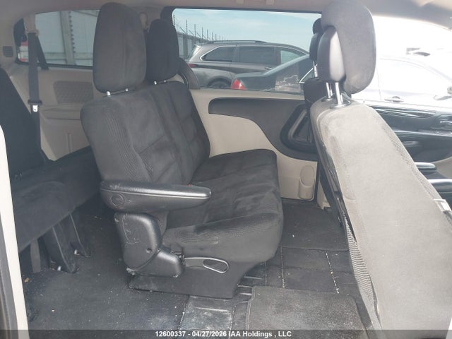 2C4RDGBGXFR613627 Dodge Grand Caravan Se