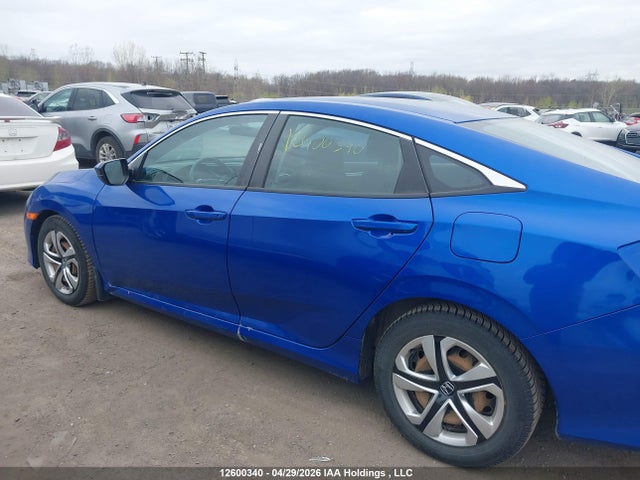 Продажа на аукционе авто 2017 Honda Civic Lx, vin: 2HGFC2F56HH019421, номер лота: 12600340
