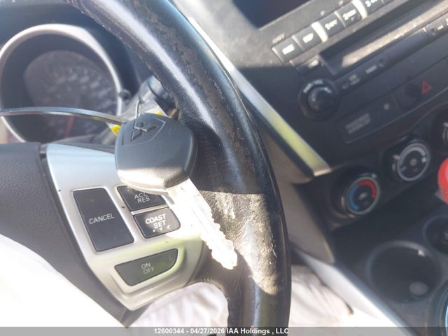 12600344 :رقم المزاد ، JA4AH3AU5BZ603194 vin ، 2011 Mitsubishi Rvr Se مزاد بيع