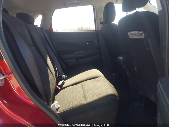 12600344 :رقم المزاد ، JA4AH3AU5BZ603194 vin ، 2011 Mitsubishi Rvr Se مزاد بيع