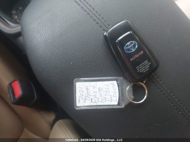 Продаж на аукціоні авто 2021 Toyota Rav4 Hybrid, vin: 2T3DWRFV3MW117838, номер лоту: 12600345