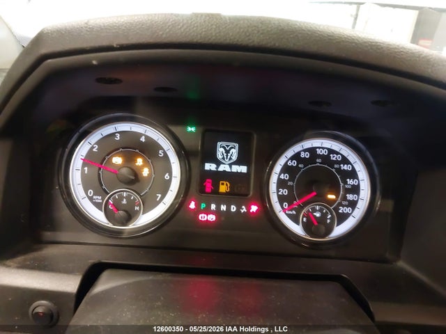 12600350 :رقم المزاد ، 1C6RR7KT5MS552964 vin ، 2021 Ram 1500 Classic Tradesman مزاد بيع