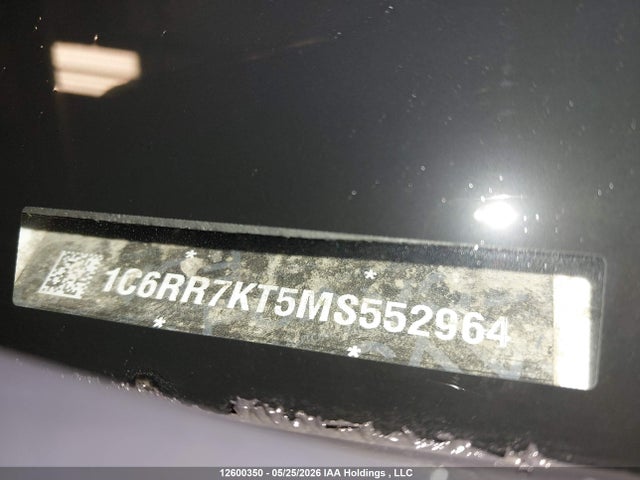 12600350 :رقم المزاد ، 1C6RR7KT5MS552964 vin ، 2021 Ram 1500 Classic Tradesman مزاد بيع