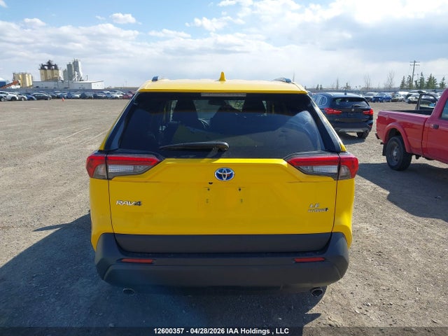 2T3BWRFV2PW166038 Toyota RAV4 LE