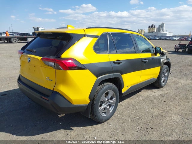 2T3BWRFV2PW166038 Toyota RAV4 LE