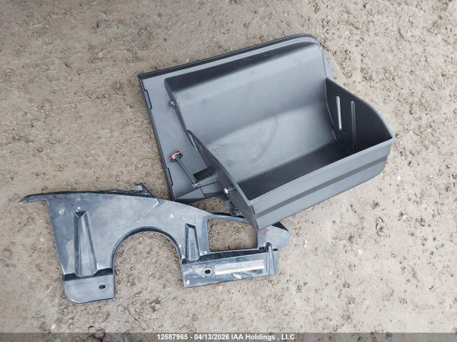 2015 Nissan Rogue მანქანა იყიდება აუქციონზე, vin: 5N1AT2MV4FC863156, აუქციონის ნომერი: 12587965