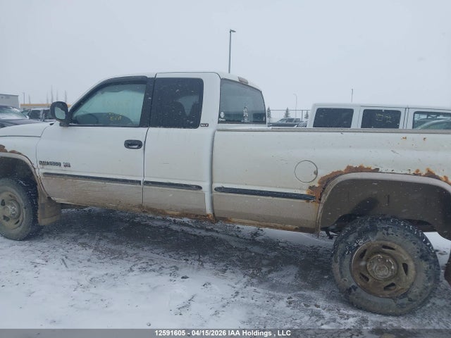 12591605 :رقم المزاد ، 3B7KF22Z2WG135659 vin ، 1998 Dodge Power Ram 2500 St مزاد بيع