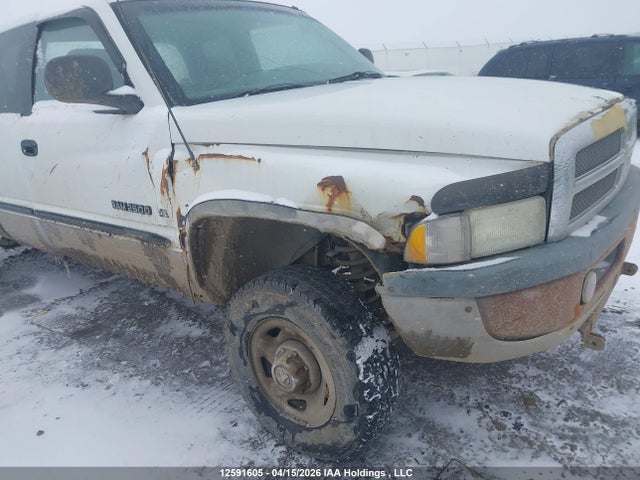 12591605 :رقم المزاد ، 3B7KF22Z2WG135659 vin ، 1998 Dodge Power Ram 2500 St مزاد بيع
