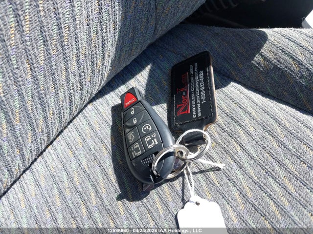 2014 Chrysler Town & Country Touring მანქანა იყიდება აუქციონზე, vin: 2C4RC1CGXER476394, აუქციონის ნომერი: 12596660
