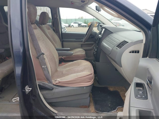 12600390 :رقم المزاد ، 2D8HN44H88R623316 vin ، 2008 Dodge Grand Caravan Se مزاد بيع