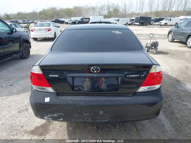 12600400 :رقم المزاد ، 4T1BE32K35U067858 vin ، 2005 Toyota Camry Le/xle/se مزاد بيع