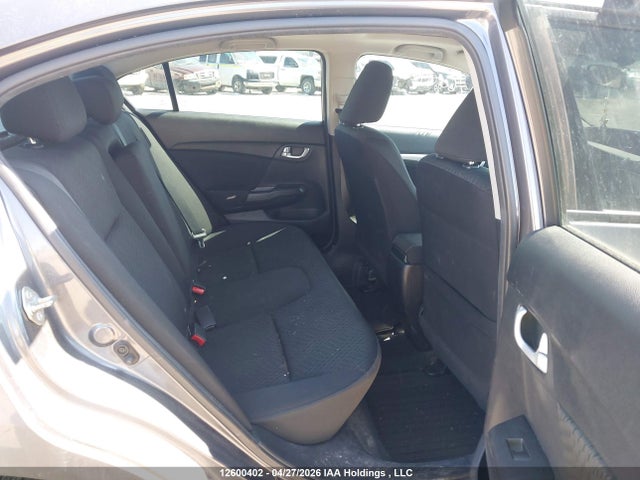 12600402 :رقم المزاد ، 2HGFB2F54FH057469 vin ، 2015 Honda Civic Lx مزاد بيع