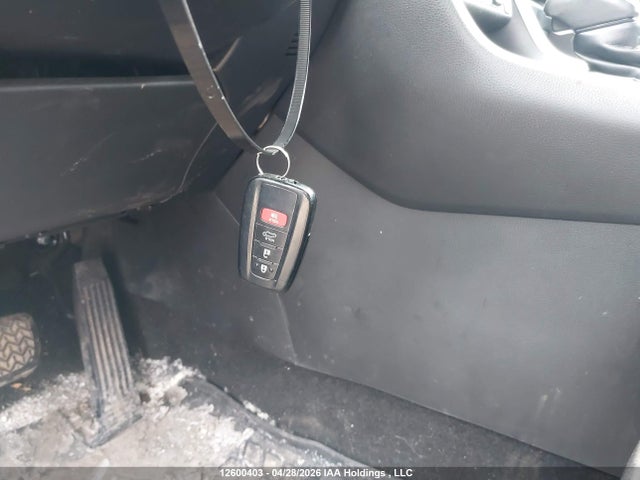 2020 Toyota Rav4 Xle/xse მანქანა იყიდება აუქციონზე, vin: 2T3RWRFVXLW077813, აუქციონის ნომერი: 12600403