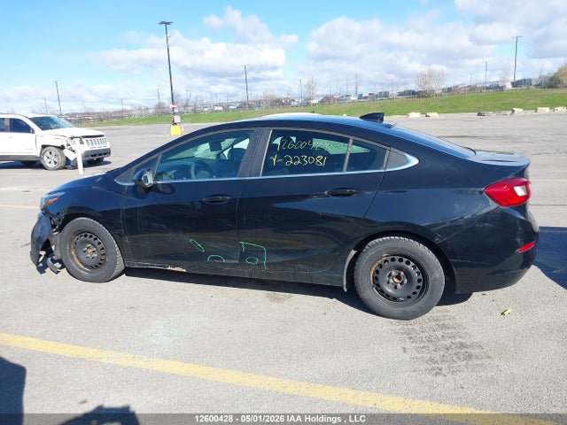 1G1BE5SM9J7223081 Chevrolet Cruze