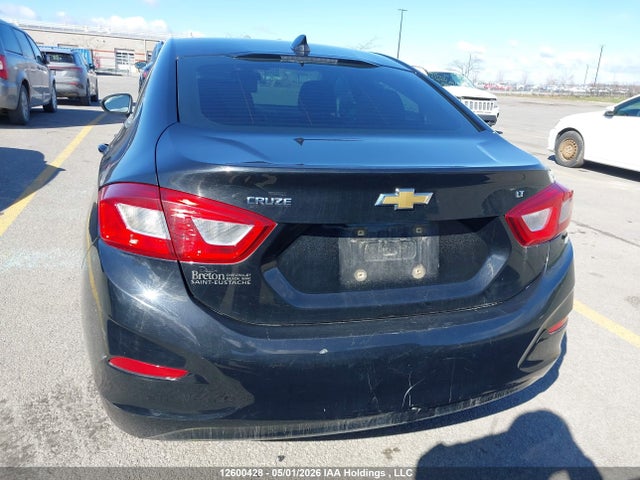 1G1BE5SM9J7223081 Chevrolet Cruze