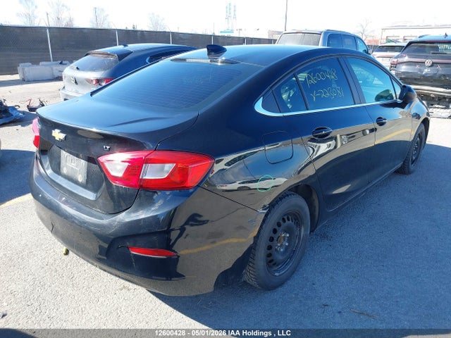 1G1BE5SM9J7223081 Chevrolet Cruze