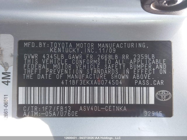 12600431 :رقم المزاد ، 4T1BF3EKXAU074504 vin ، 2010 Toyota Camry Le مزاد بيع