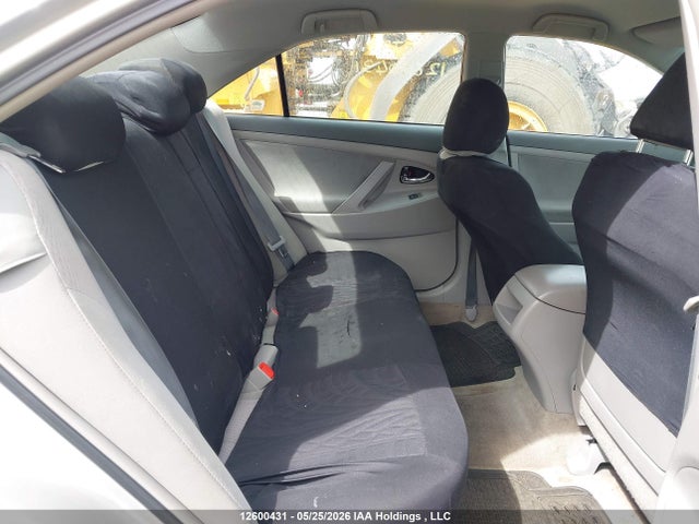 12600431 :رقم المزاد ، 4T1BF3EKXAU074504 vin ، 2010 Toyota Camry Le مزاد بيع